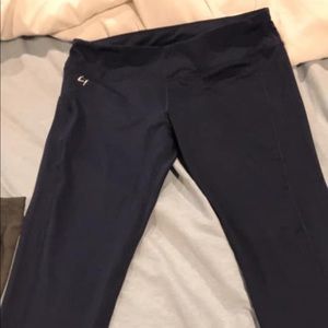 2 pair of leggings with pockets